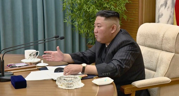 Dân Triều Tiên lo lắng khi ông Kim Jong Un sút cân